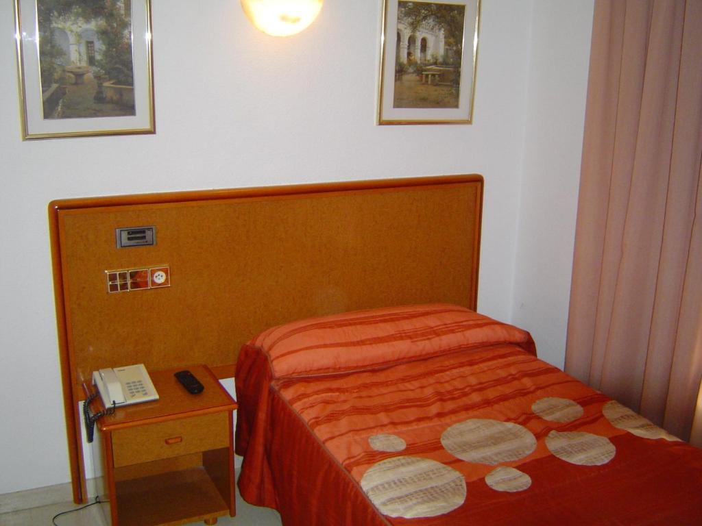 Hotel Lazaro Calamocha Room photo